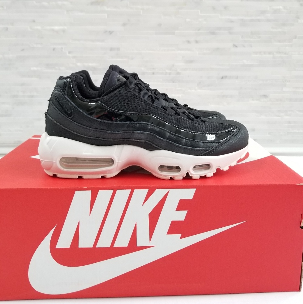 🛑SOLD🛑New Womens NIKE Air Max 95 SE Sneakers